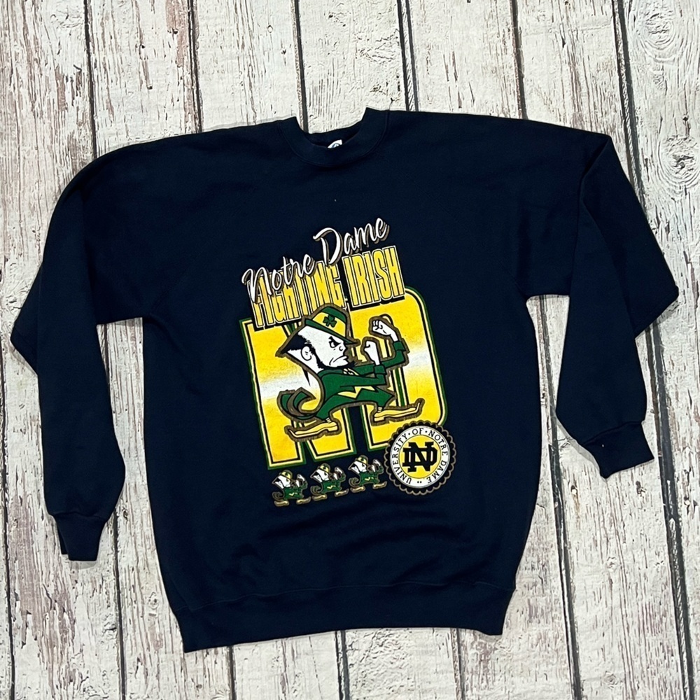Vintage University of Notre Dame Fighting Irish NCAA College Sweatshirt